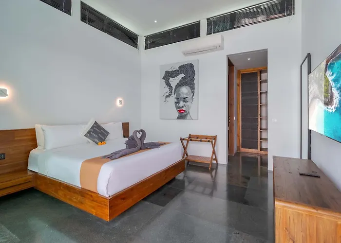 Villa Stylish 3br With Swim-up Bar In Seminyak