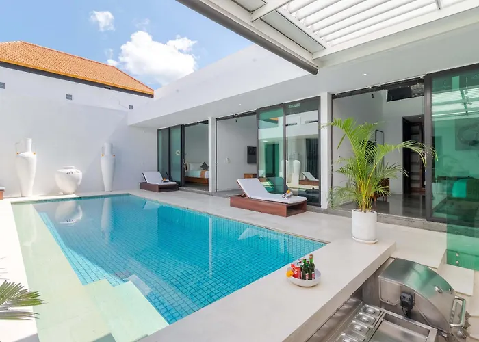 Villa Stylish 3br With Swim-up Bar In